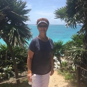 Meet your Posher, Carol